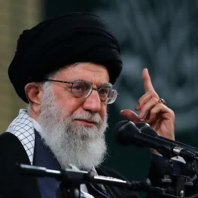 قائد شهید امام خامنه ای